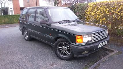 London Road Range Rover, Crewe, England