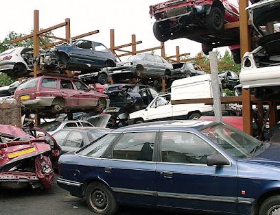 HALEBANK CAR BREAKERS, Widnes, England